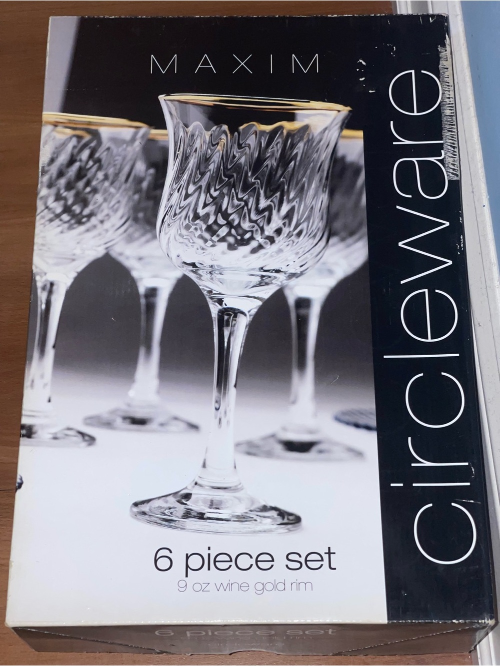 Maxim Circleware Gold-Rim Wine Glasses - Clear / Gold (6-Piece)